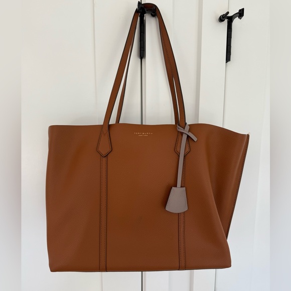 Tory Burch Handbags - Tory Burch Perry Leather Tote